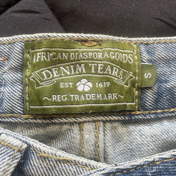 Worn twice there worth 500 brand new size small - Picture 2 of 4